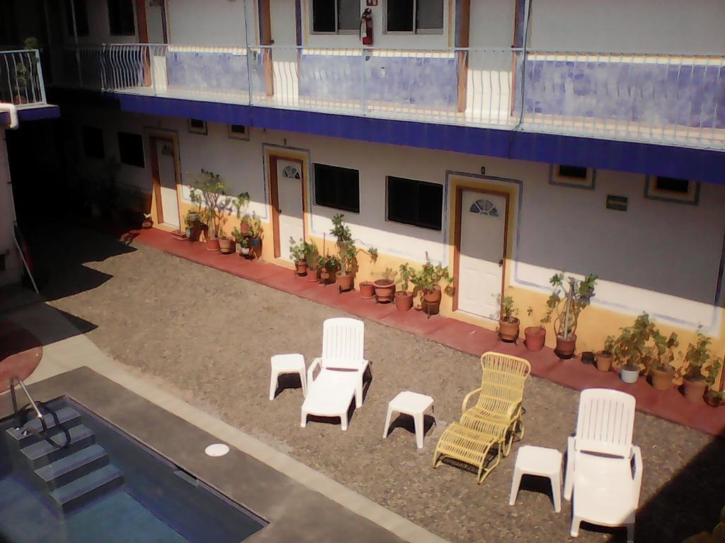 Hotel Sarabi Barra de Navidad Exterior foto